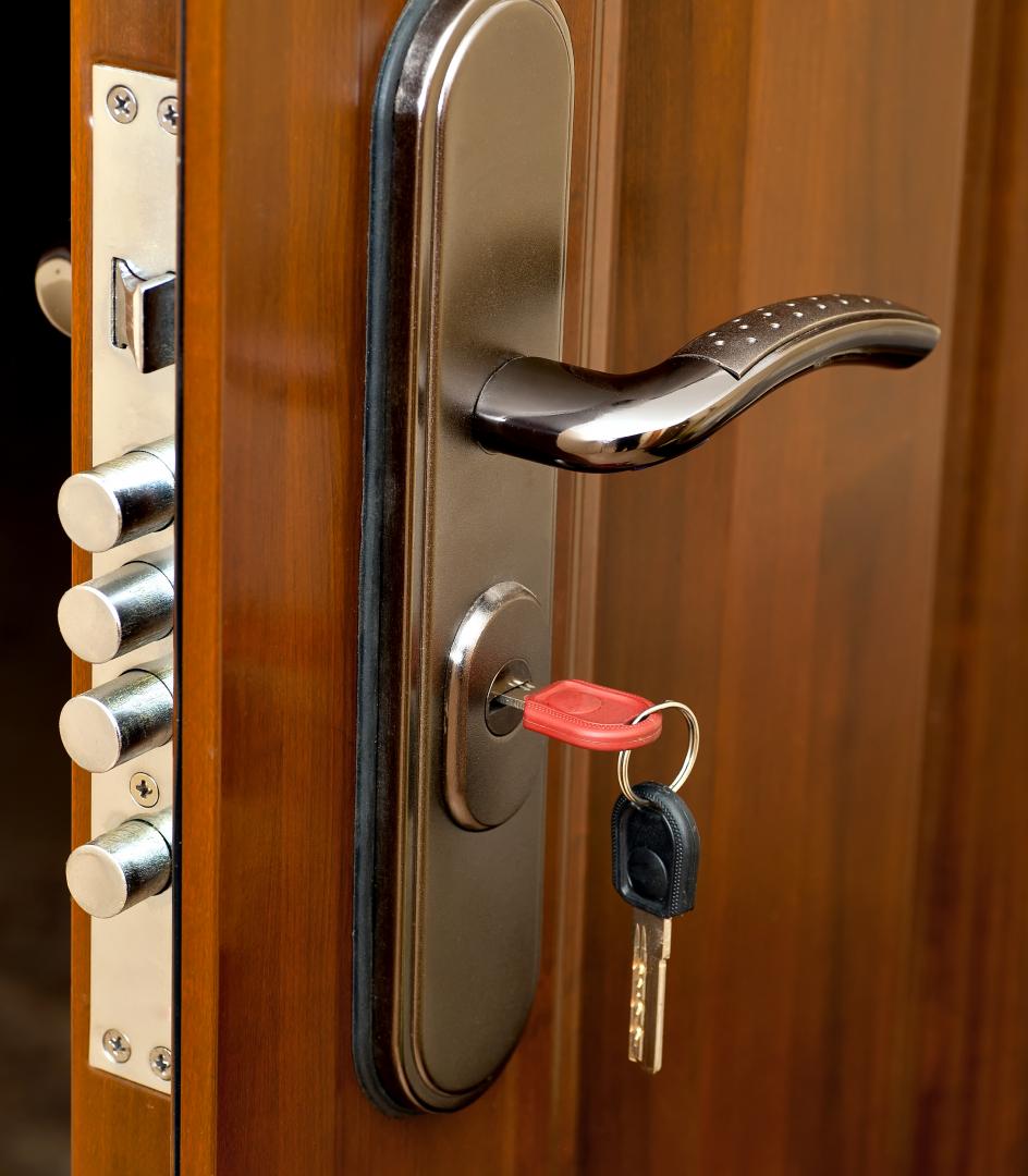 Locksmith Williamsburg Brooklyn Greenpoint Aurora Hardware